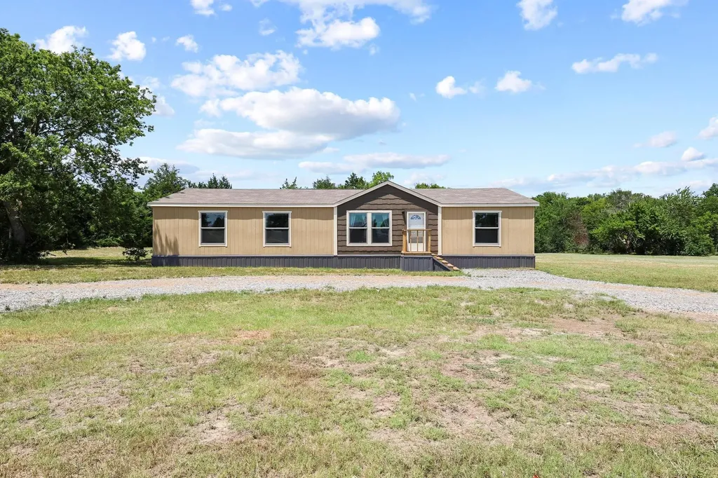 225 Hemby Way Bonham TX 75418