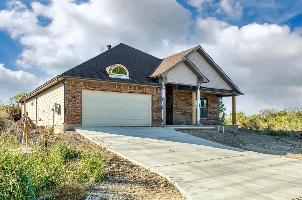 709 Blue Fathom Drive Runaway Bay TX 76426