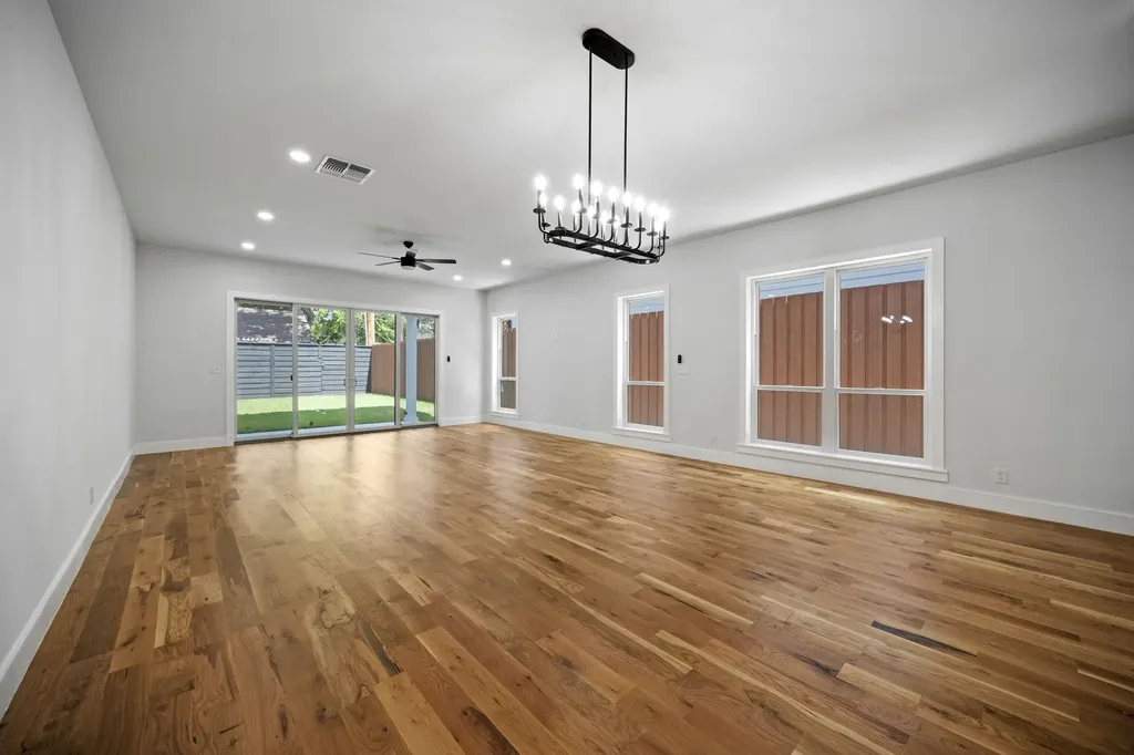 732 Cedar Hill Avenue Dallas TX 75208