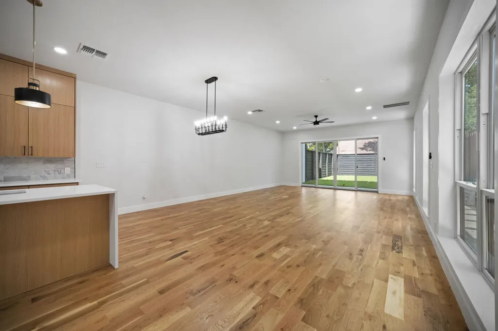 732 Cedar Hill Avenue Dallas TX 75208