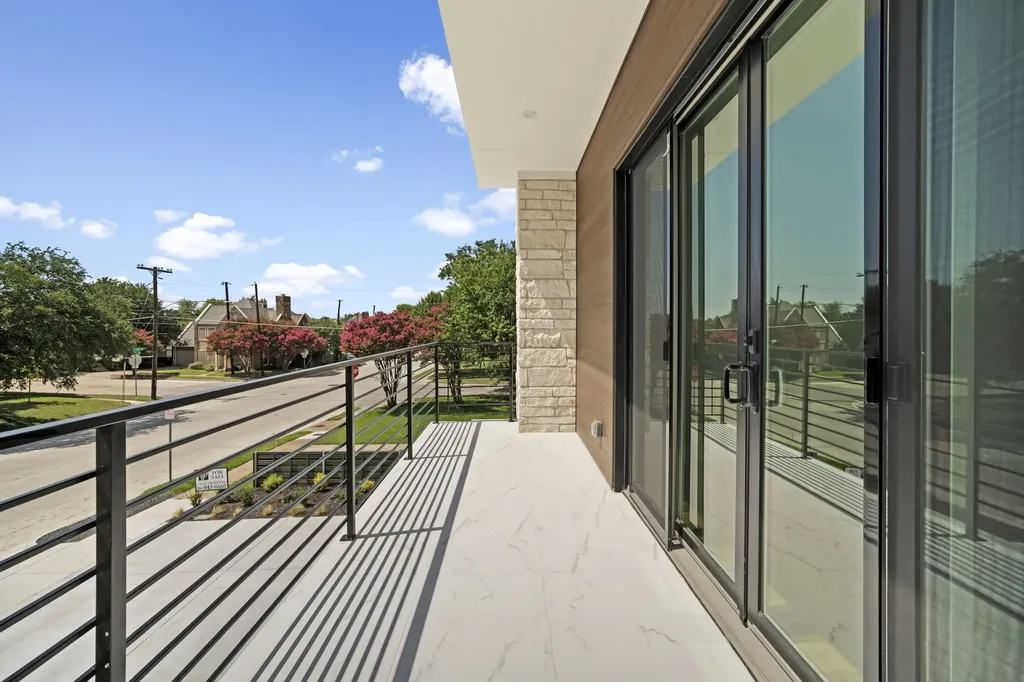 732 Cedar Hill Avenue Dallas TX 75208