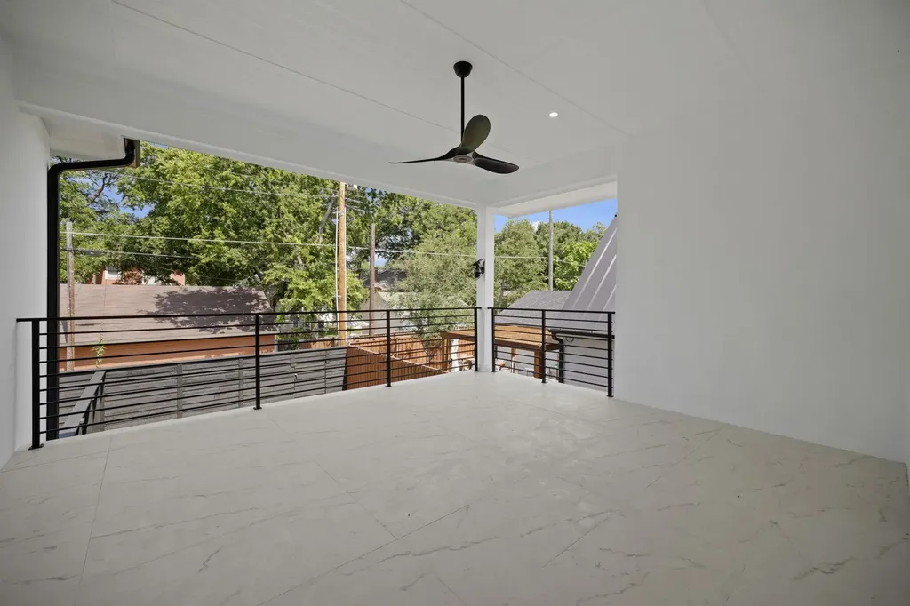 732 Cedar Hill Avenue Dallas TX 75208