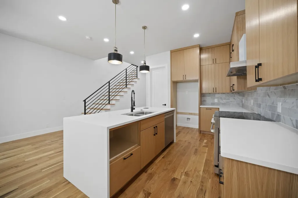 732 Cedar Hill Avenue Dallas TX 75208