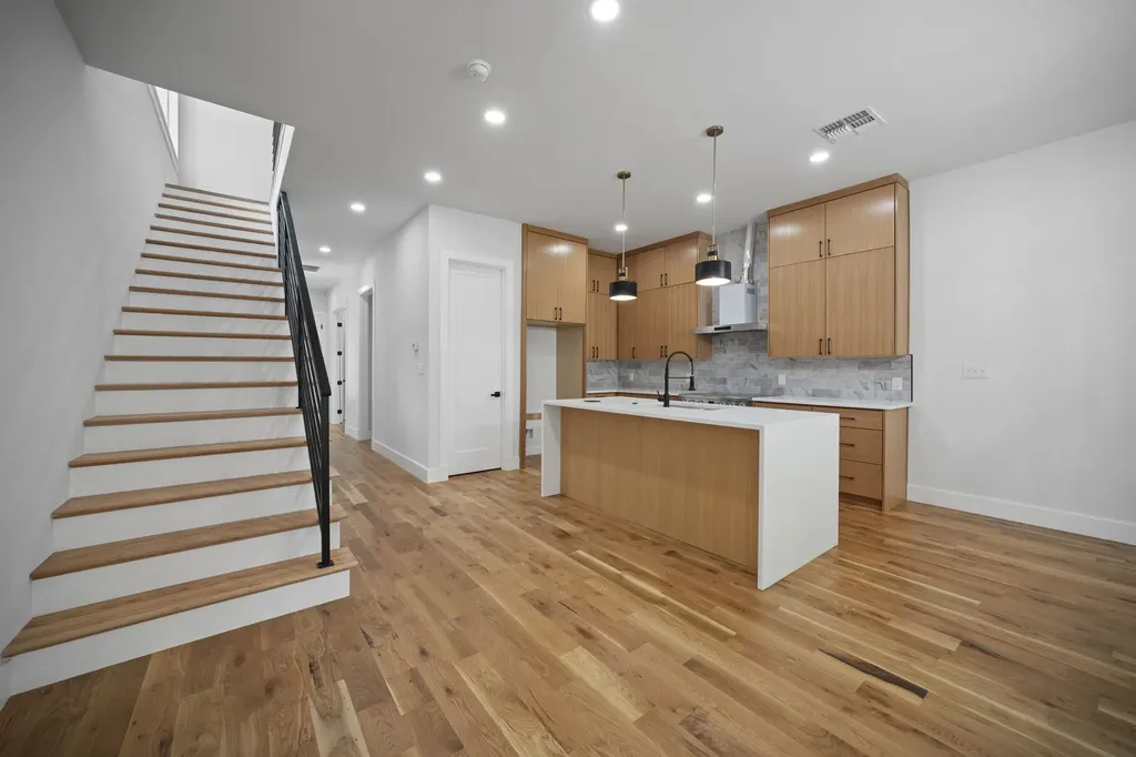 732 Cedar Hill Avenue Dallas TX 75208