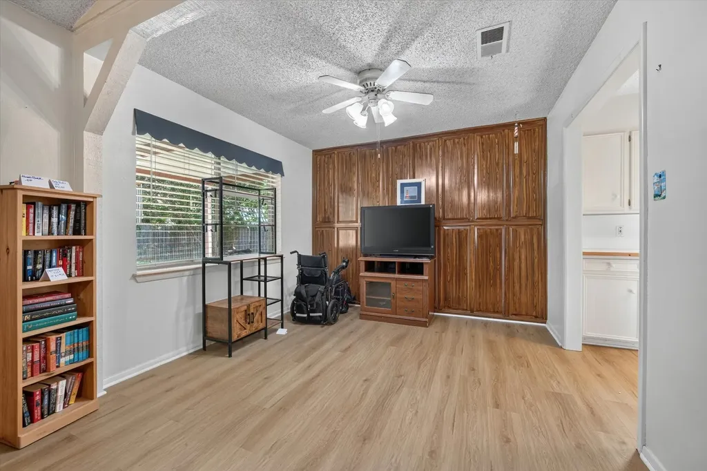 7312 Vanessa Drive Fort Worth TX 76112
