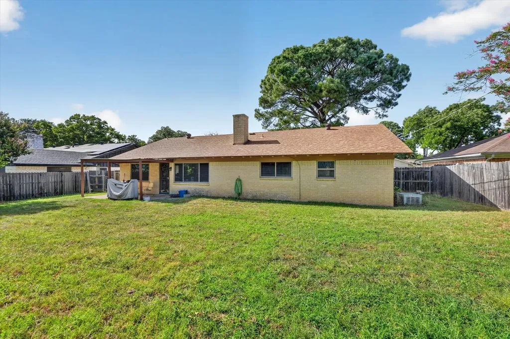 7312 Vanessa Drive Fort Worth TX 76112