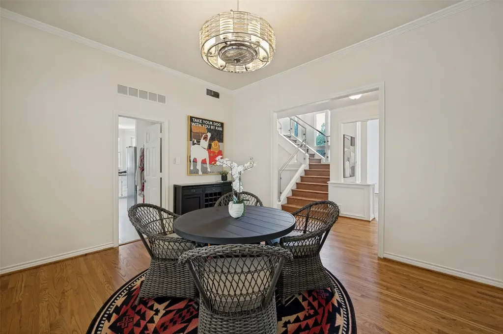 4900 Victor Street Dallas TX 75214