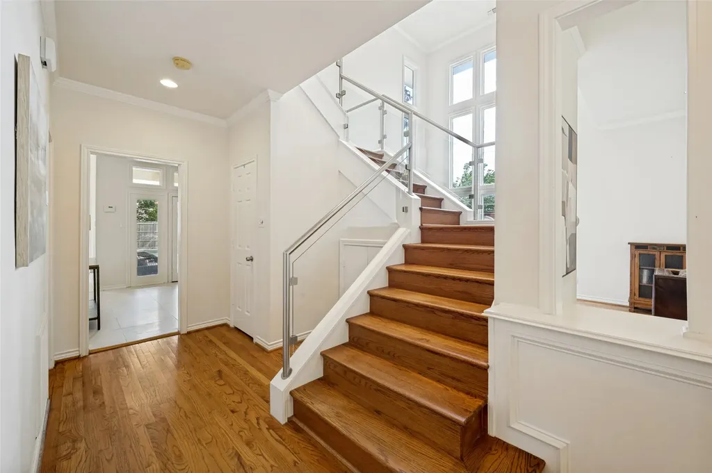 4900 Victor Street Dallas TX 75214