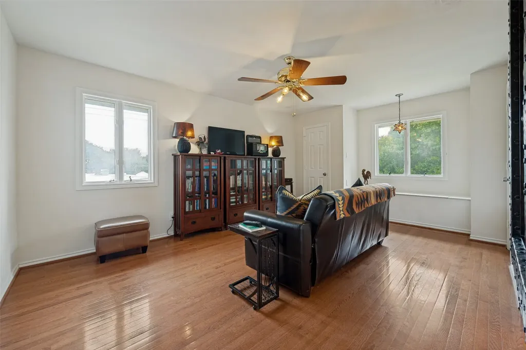 4900 Victor Street Dallas TX 75214