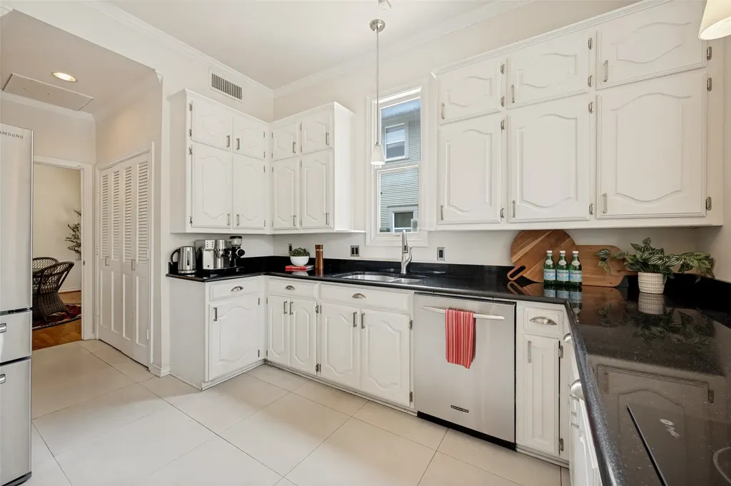 4900 Victor Street Dallas TX 75214