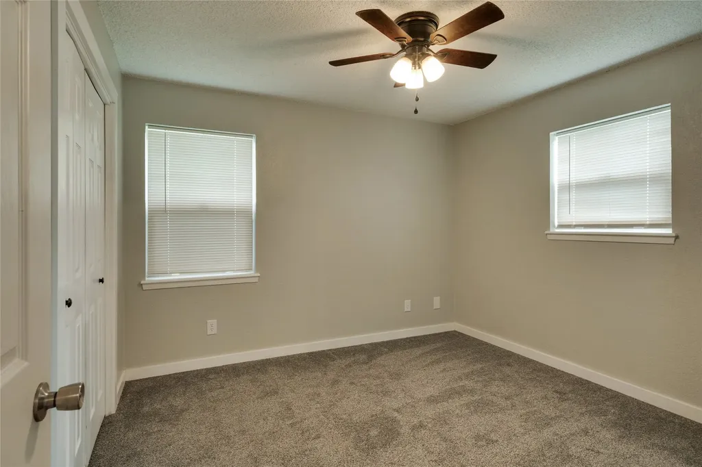 717 N West Avenue Holliday TX 76366