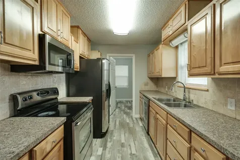 717 N West Avenue Holliday TX 76366