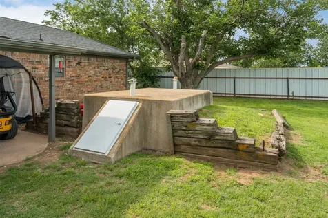 717 N West Avenue Holliday TX 76366