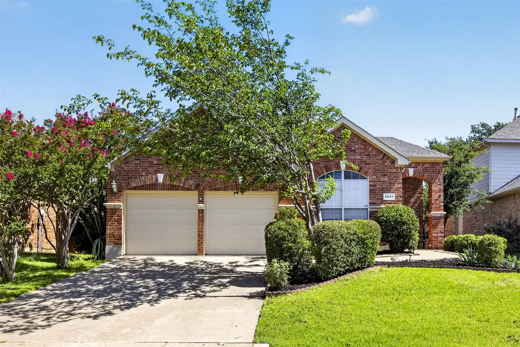 9827 Cliffside Drive Irving TX 75063
