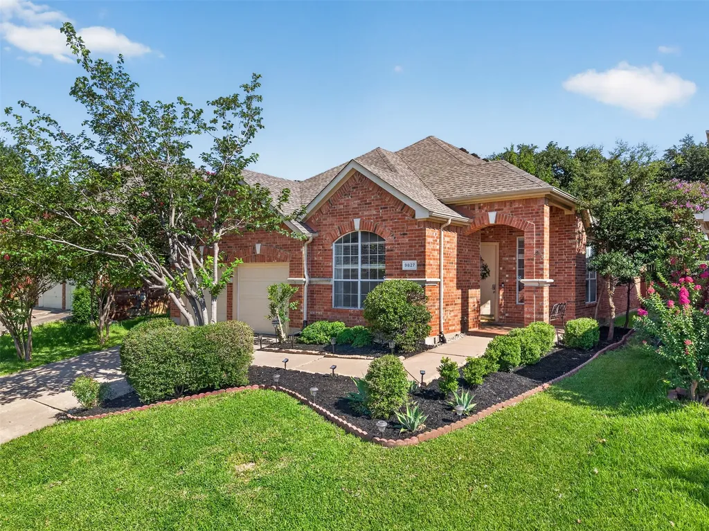 9827 Cliffside Drive Irving TX 75063