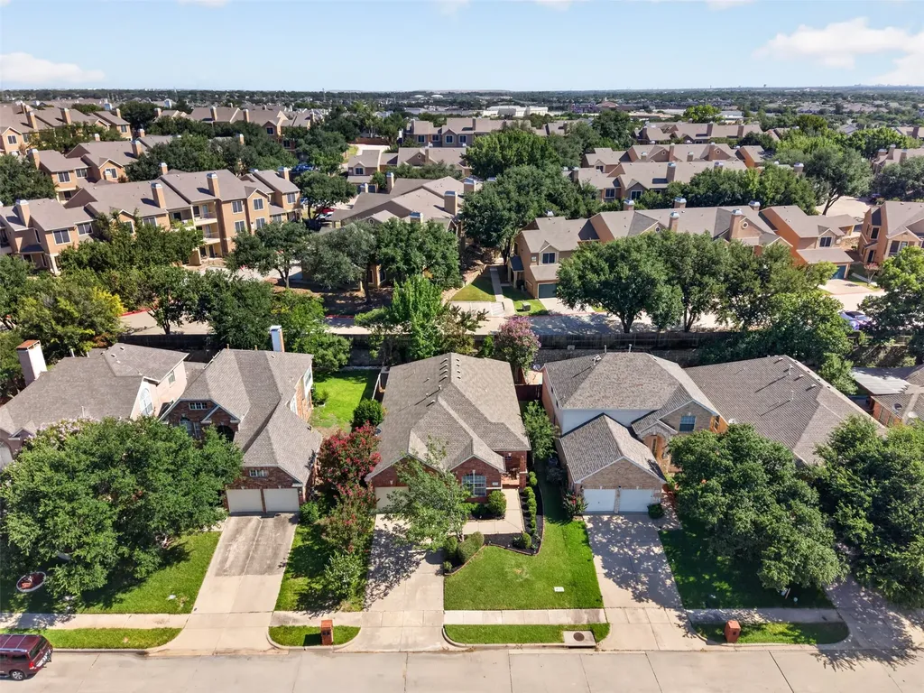 9827 Cliffside Drive Irving TX 75063