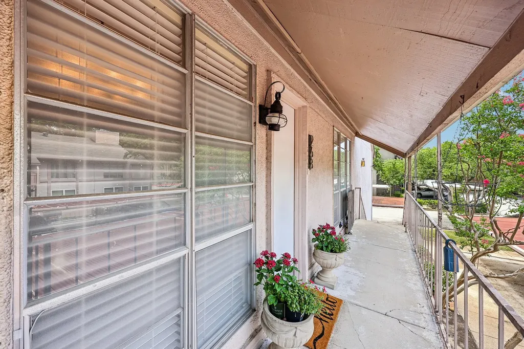 10578 High Hollows Drive Dallas TX 75230