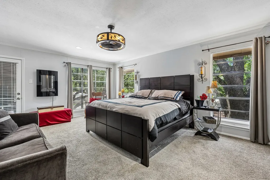 10578 High Hollows Drive Dallas TX 75230