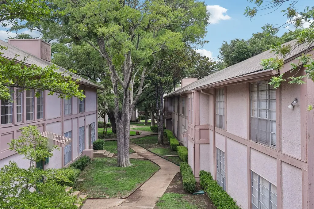 10578 High Hollows Drive Dallas TX 75230