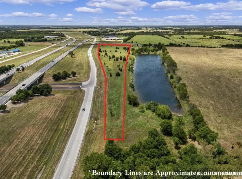 12101 Us Highway 175 Kemp TX 75143