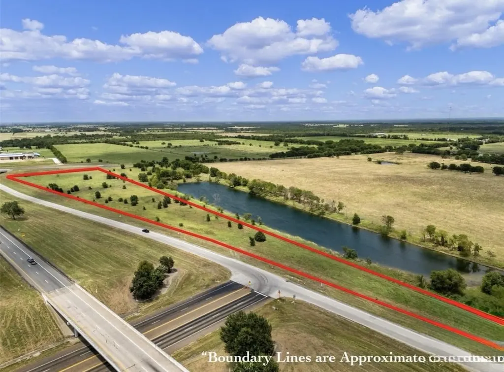 12101 Us Highway 175 Kemp TX 75143
