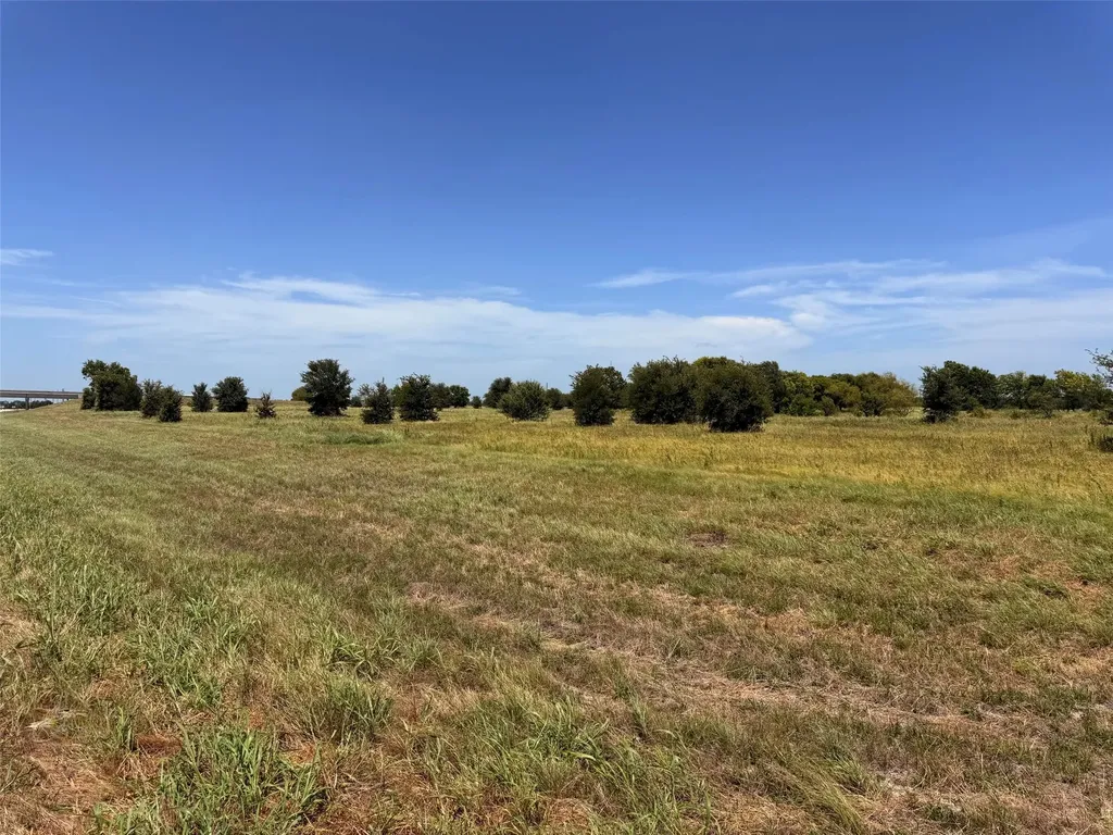 12101 Us Highway 175 Kemp TX 75143