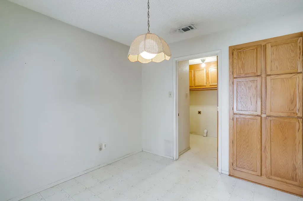 401 Revolution Lane Arlington TX 76002