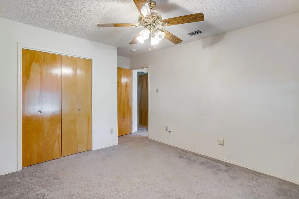401 Revolution Lane Arlington TX 76002