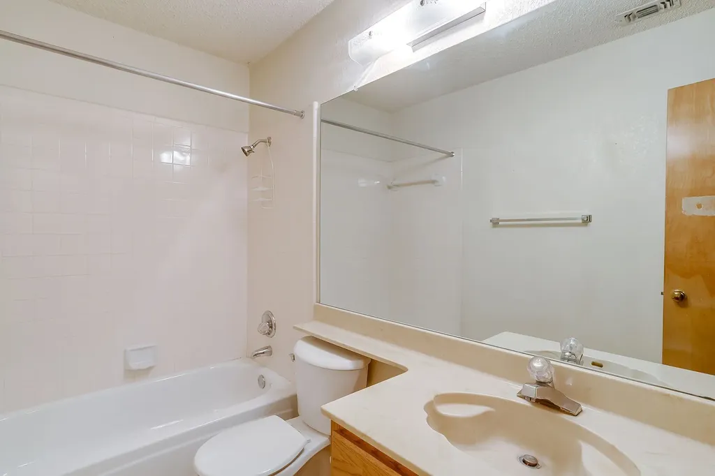 401 Revolution Lane Arlington TX 76002