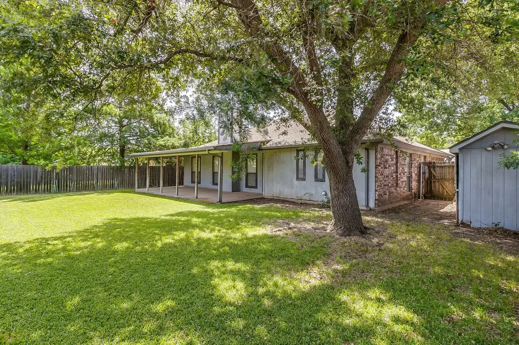 401 Revolution Lane Arlington TX 76002