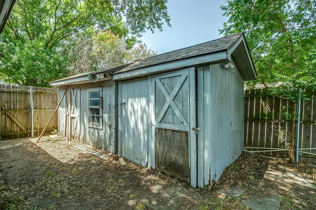 401 Revolution Lane Arlington TX 76002