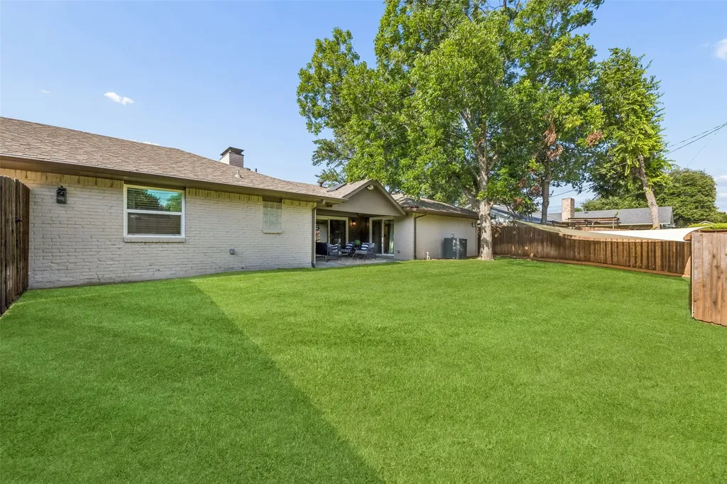 4044 Boca Bay Drive Dallas TX 75244