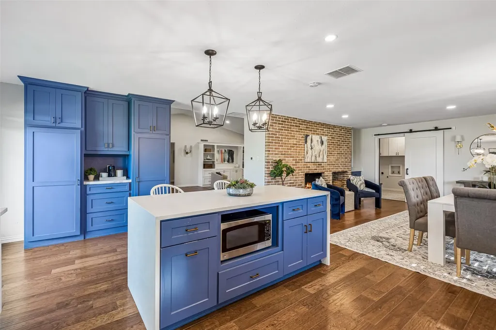4044 Boca Bay Drive Dallas TX 75244