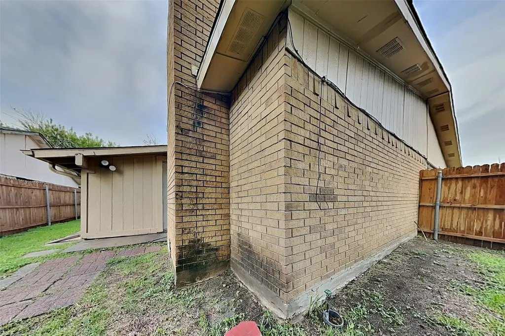 1517 Camelia Drive Lewisville TX 75067