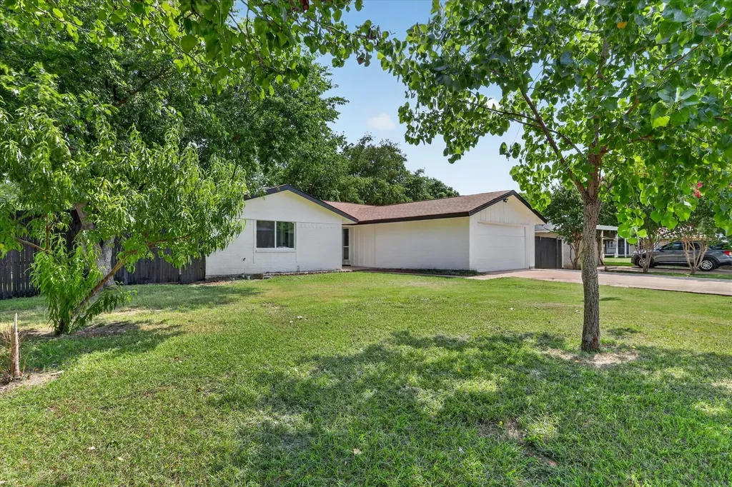 501 Kent Drive Lewisville TX 75067