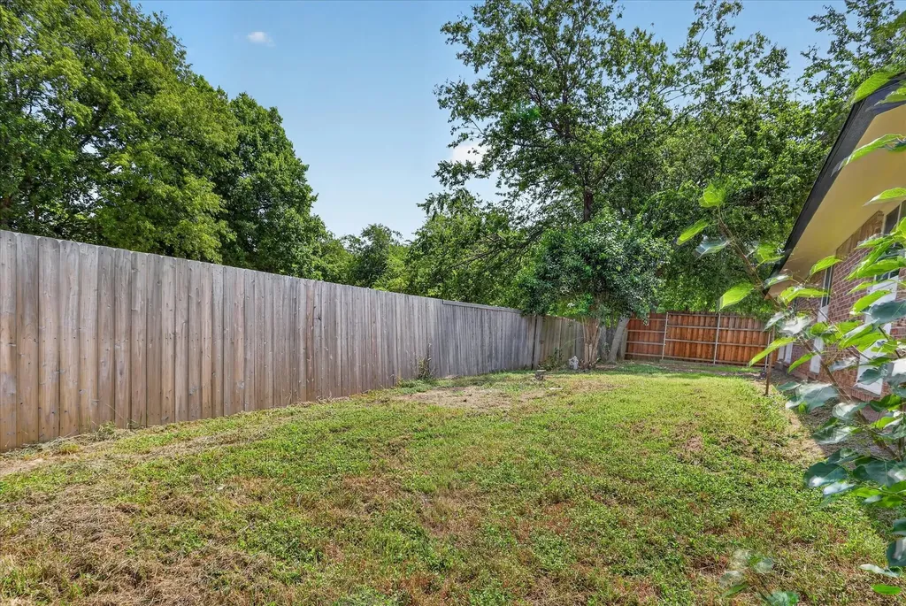 501 Kent Drive Lewisville TX 75067