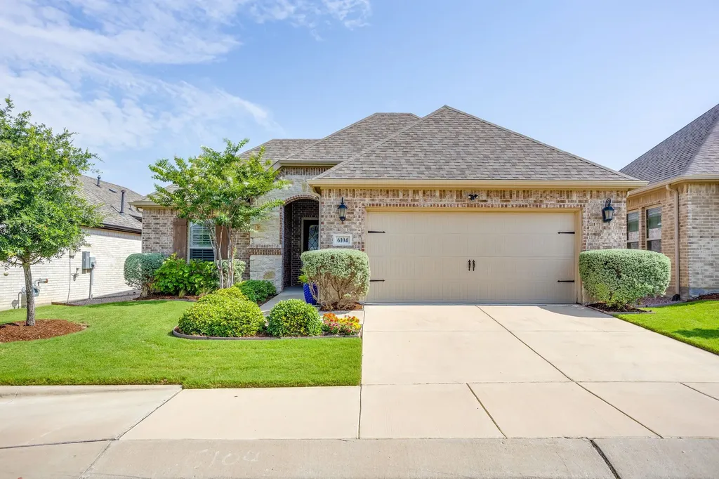 6104 Carmona Trail Fort Worth TX 76123