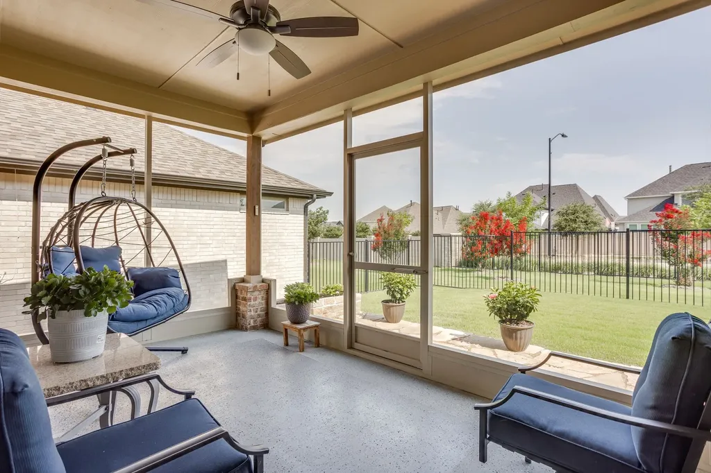 6104 Carmona Trail Fort Worth TX 76123