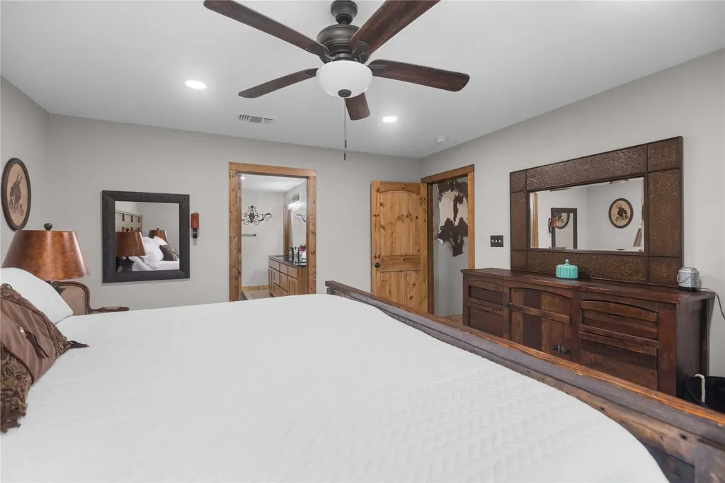 13217 Farm Road 195 Paris TX 75462