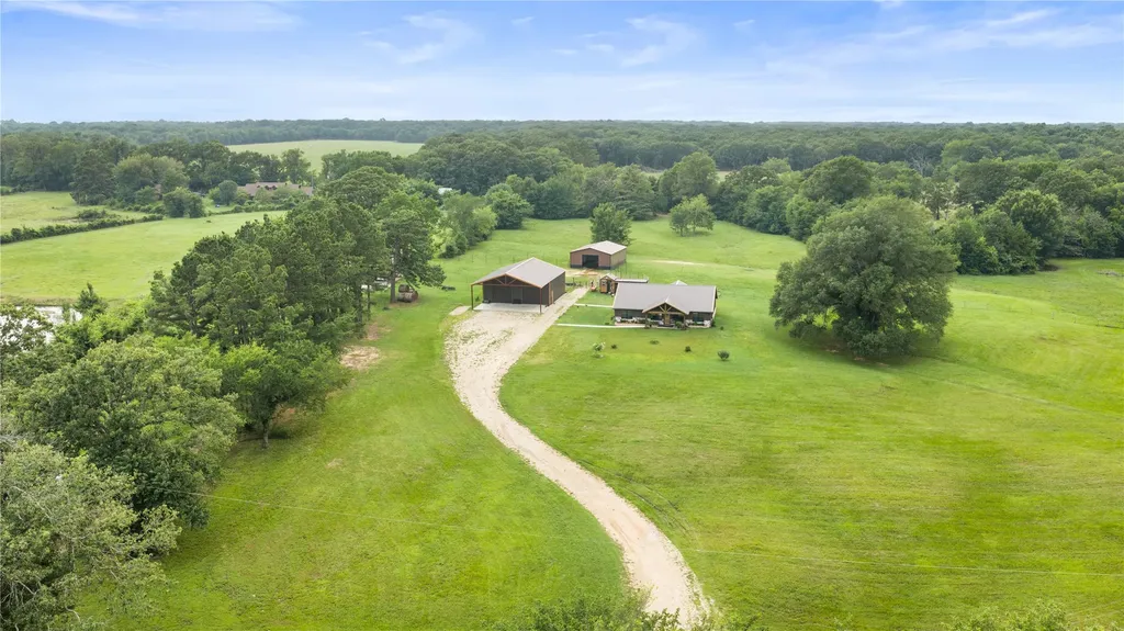 13217 Farm Road 195 Paris TX 75462