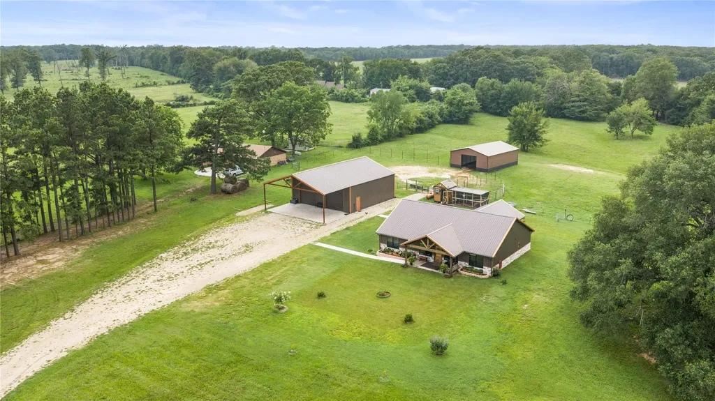 13217 Farm Road 195 Paris TX 75462