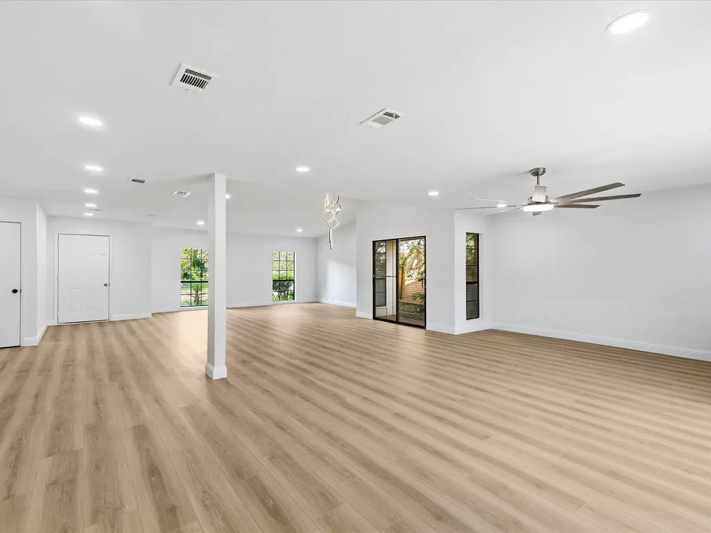 1926 Rambling Ridge Lane Carrollton TX 75007