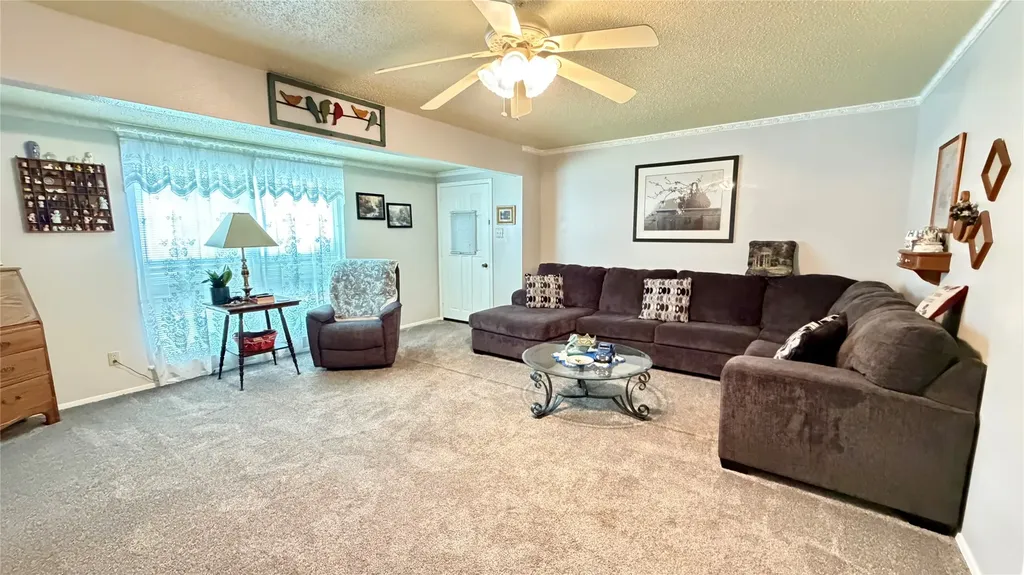 309 Glen Oaks Bonham TX 75418