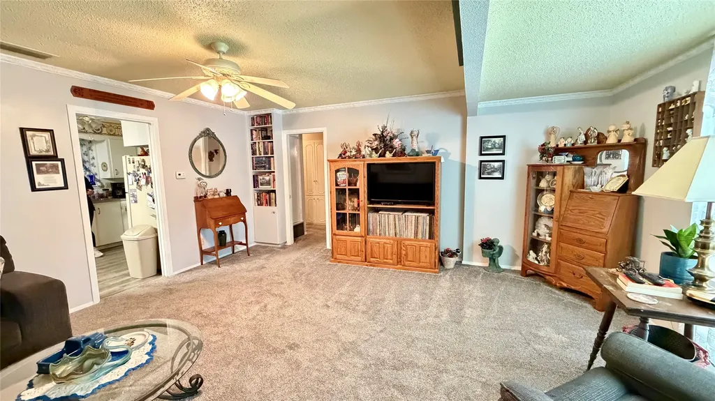 309 Glen Oaks Bonham TX 75418