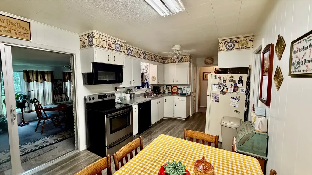 309 Glen Oaks Bonham TX 75418