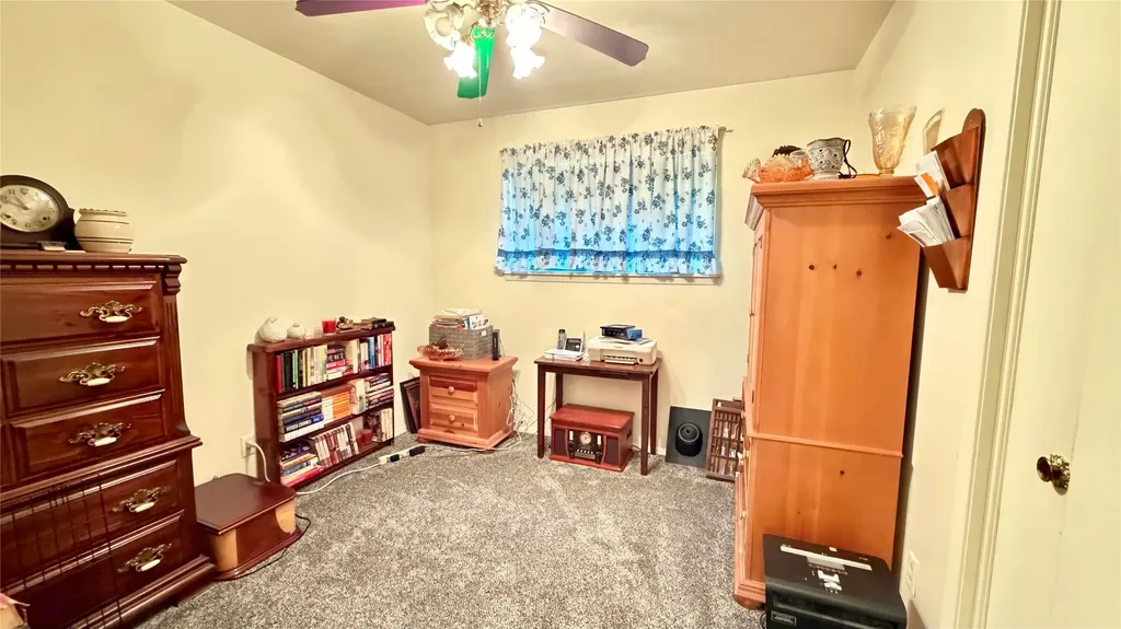 309 Glen Oaks Bonham TX 75418