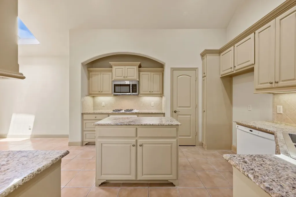 5801 Arbor Road North Richland Hills TX 76180