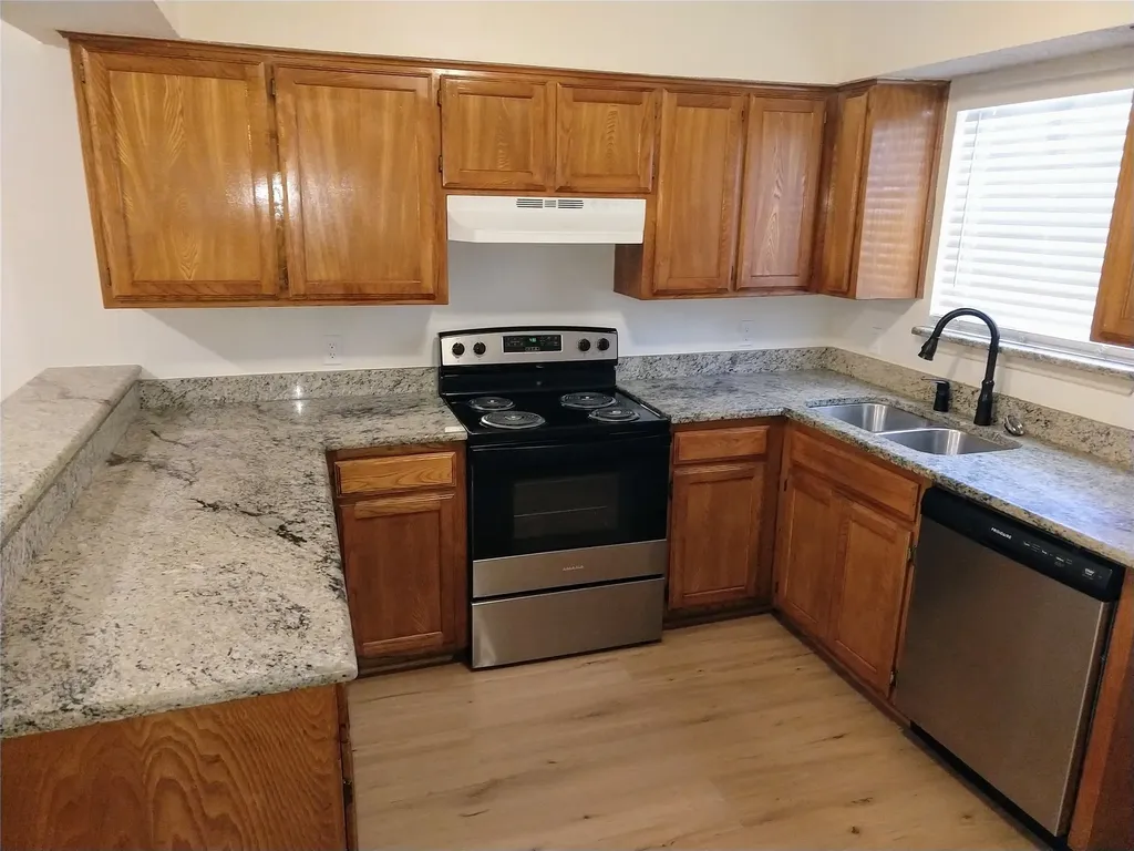 5710 Red Cactus Court Arlington TX 76017