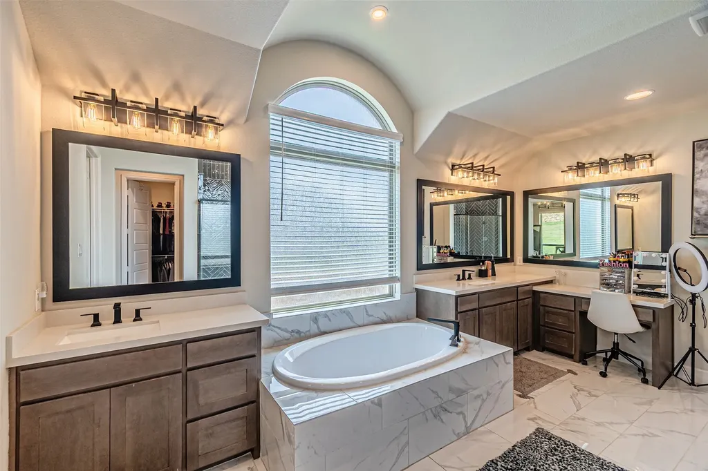 116 Derrett Lane Rhome TX 76078