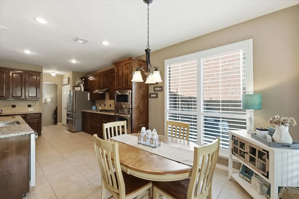 10512 Flat Creek Trail Mckinney TX 75072
